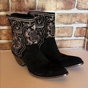 Old Gringo Black and Silver suede